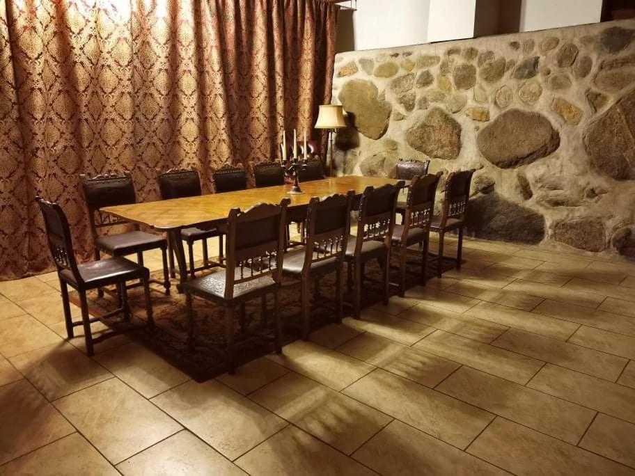 Taujenu Dvaro Sveciu Namai Taujenai Bagian luar foto